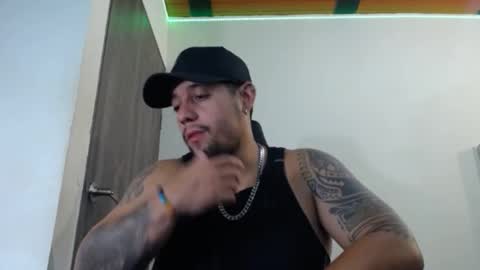 Snapshot of spartacus_cam chatting on 03/04/25, 05:42     online show from 03/04/25, 05:42