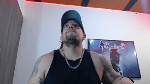 Snapshot of spartacus_cam chatting on 09/29/25, 05:34     online show from 09/29/25, 05:34