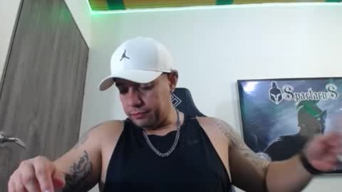 Snapshot of spartacus_cam chatting on 10/07/25, 05:48     online show from 10/07/25, 05:48