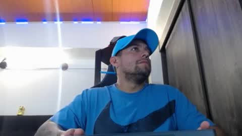Snapshot of spartacus_cam chatting on 04/24/26, 05:54 online show from 04/24/26, 05:54
