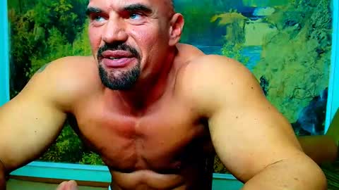 Snapshot of spartacusdom chatting on 10/22/25, 04:46 spartacusdom online show from 10/22/25, 04:46