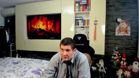 Snapshot of spartandaddy48 chatting on 02/14/26, 06:37 Spartan online show from 02/14/26, 06:37