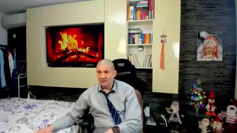 Snapshot of spartandaddy48 chatting on 02/16/26, 04:47 Spartan online show from 02/16/26, 04:47