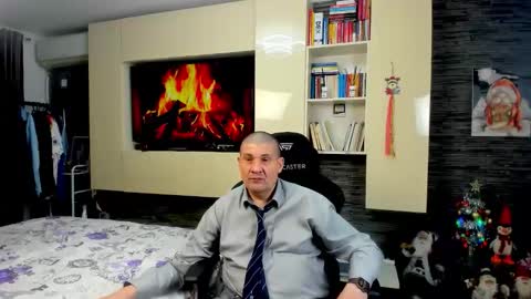 Snapshot of spartandaddy48 chatting on 02/19/26, 07:10 Spartan online show from 02/19/26, 07:10