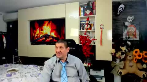 Snapshot of spartandaddy48 chatting on 03/18/26, 02:04 Spartan online show from 03/18/26, 02:04