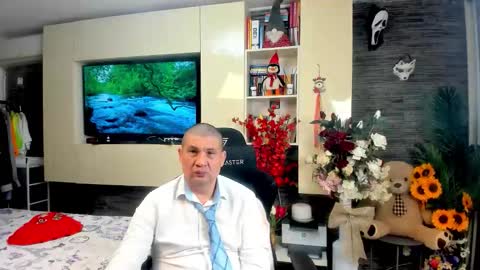 Snapshot of spartandaddy48 chatting on 05/03/26, 11:49 Spartan online show from 05/03/26, 11:49