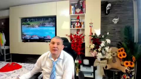 Snapshot of spartandaddy48 chatting on 05/03/26, 11:55 Spartan online show from 05/03/26, 11:55