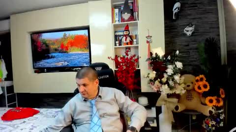 Snapshot of spartandaddy48 chatting on 05/12/26, 06:49 Spartan online show from 05/12/26, 06:49