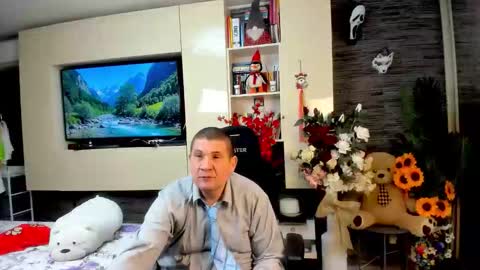 Snapshot of spartandaddy48 chatting on 05/14/26, 11:33 Spartan online show from 05/14/26, 11:33