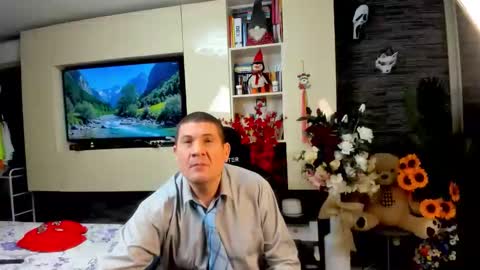 Snapshot of spartandaddy48 chatting on 05/16/26, 07:45 Spartan online show from 05/16/26, 07:45