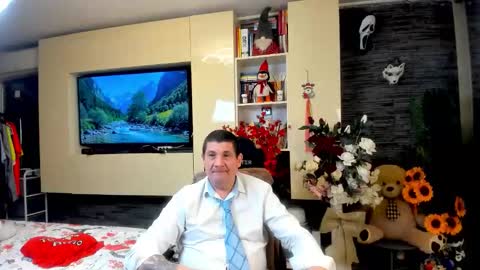 Snapshot of spartandaddy48 chatting on 05/30/26, 02:41 Spartan online show from 05/30/26, 02:41