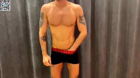 Snapshot of speed_god chatting on 11/08/25, 11:25 Alex online show from 11/08/25, 11:25