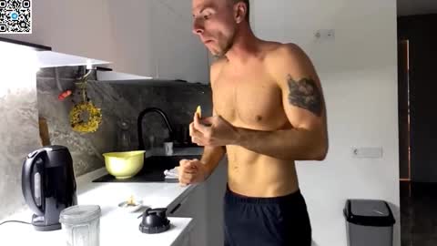 Snapshot of speed_god chatting on 12/03/25, 09:57 Alex online show from 12/03/25, 09:57