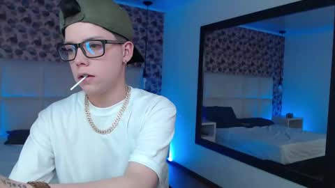 spencerm_ online show from 10/20/25, 07:47