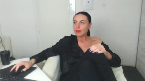 Carla online show from 02/14/25, 07:12
