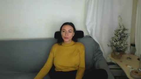 Carla online show from 12/20/25, 02:35
