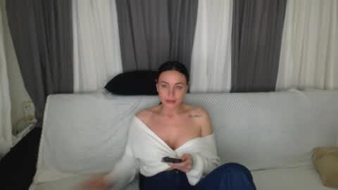 Carla online show from 02/12/26, 01:50