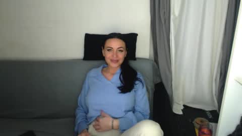 Carla online show from 03/07/26, 04:15