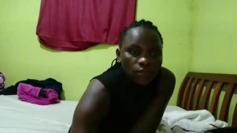 Snapshot of spicy_bella69 chatting on 05/16/26, 08:07 spicy_bella69 online show from 05/16/26, 08:07