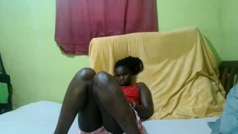 Snapshot of spicy_bella69 chatting on 05/19/26, 06:31 spicy_bella69 online show from 05/19/26, 06:31