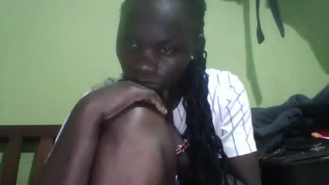 Snapshot of spicy_bella69 chatting on 05/28/26, 02:42 spicy_bella69 online show from 05/28/26, 02:42