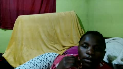 Snapshot of spicy_bella69 chatting on 06/16/26, 05:43 spicy_bella69 online show from 06/16/26, 05:43