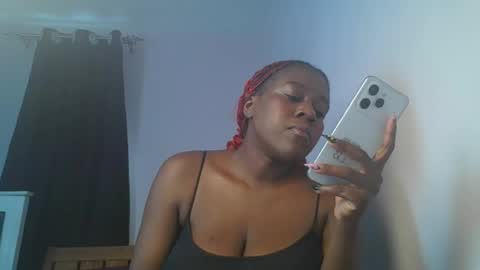 Snapshot of spicy_cherrie chatting on 04/20/26, 12:19 cherrie online show from 04/20/26, 12:19