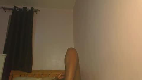 Snapshot of spicy_cherrie chatting on 04/27/26, 05:33 cherrie online show from 04/27/26, 05:33