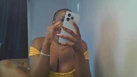 Snapshot of spicy_cherrie chatting on 05/15/26, 02:24 cherrie online show from 05/15/26, 02:24