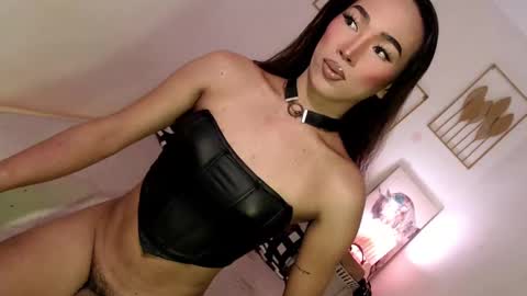 Alora online show from 02/09/25, 08:02