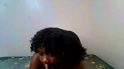 Snapshot of spicy_linna chatting on 06/03/26, 02:33 Sweet Baib online show from 06/03/26, 02:33
