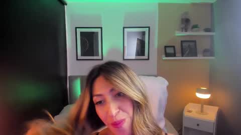 Sara online show from 02/23/25, 03:40