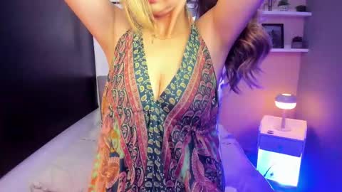 Sara online show from 02/26/25, 11:41