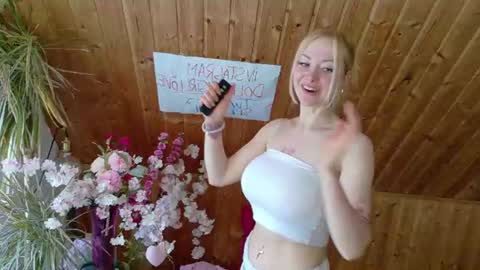 Eli online show from 07/18/26, 01:04