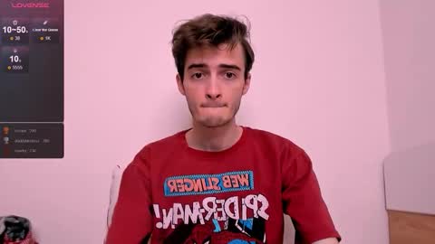 Snapshot of spider___man chatting on 11/20/25, 04:07 Spidey online show from 11/20/25, 04:07