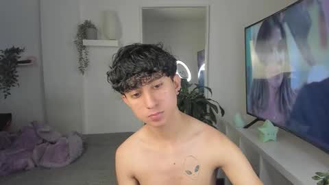 Snapshot of spider_baby_ chatting on 12/02/25, 10:16 spider_baby_ online show from 12/02/25, 10:16