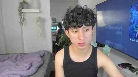 Snapshot of spider_baby_ chatting on 12/03/25, 11:47 spider_baby_ online show from 12/03/25, 11:47