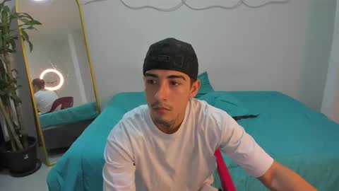 Snapshot of spider_master77 chatting on 01/10/26, 10:03 spider master online show from 01/10/26, 10:03