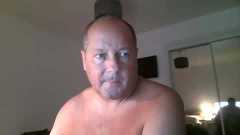 Snapshot of spidey1051a chatting on 12/17/25, 11:38 spidey1051a online show from 12/17/25, 11:38