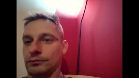 spike21fantasti978506 online show from 12/14/25, 03:28