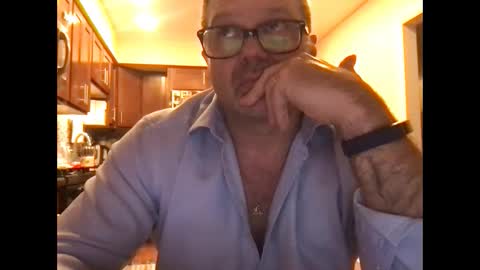 Snapshot of spike69old chatting on 01/20/25, 11:43 spike69old online show from 01/20/25, 11:43