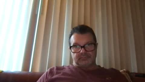Snapshot of spike69old chatting on 02/02/25, 10:17 spike69old online show from 02/02/25, 10:17