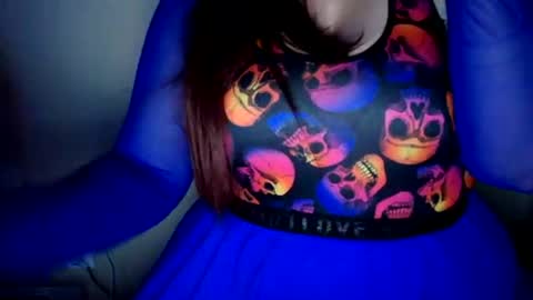 Vanessa Spade online show from 12/17/25, 08:31