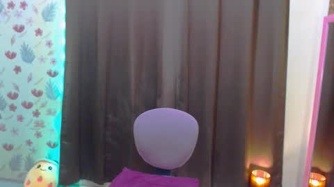 Snapshot of splendid_kim08 chatting on 09/13/25, 09:42 Kimmy online show from 09/13/25, 09:42