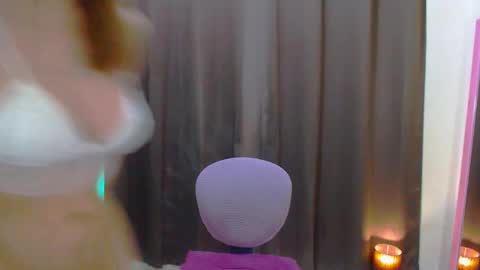 Snapshot of splendid_kim08 chatting on 09/25/25, 09:46 Kimmy online show from 09/25/25, 09:46