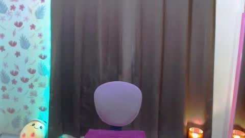 Snapshot of splendid_kim08 chatting on 10/07/25, 08:11 Kimmy online show from 10/07/25, 08:11