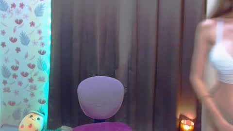 Snapshot of splendid_kim08 chatting on 10/09/25, 08:45 Kimmy online show from 10/09/25, 08:45