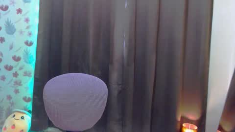 Snapshot of splendid_kim08 chatting on 10/29/25, 12:46 Kimmy online show from 10/29/25, 12:46