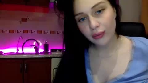 spoil9evangeline online show from 03/10/25, 09:40