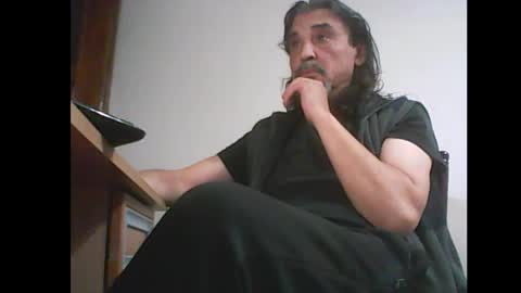 Snapshot of spoiled48 chatting on 10/29/25, 07:04 Spoiled online show from 10/29/25, 07:04